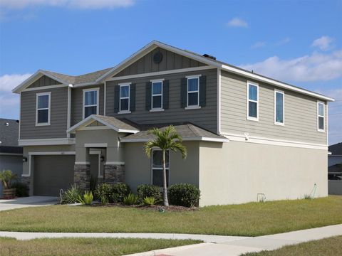 A home in WINTER HAVEN