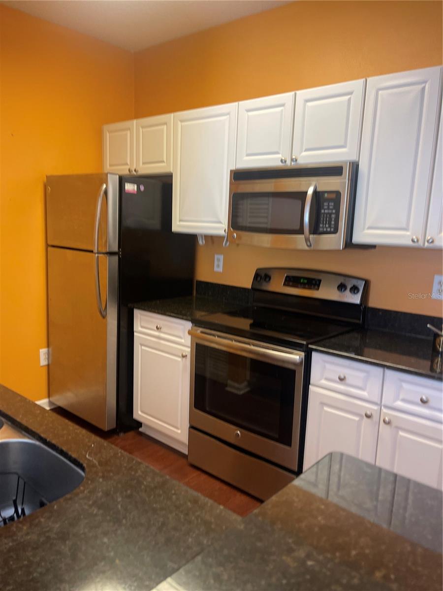 CAPRI/HUNTERS CRK CONDO - Residential Lease