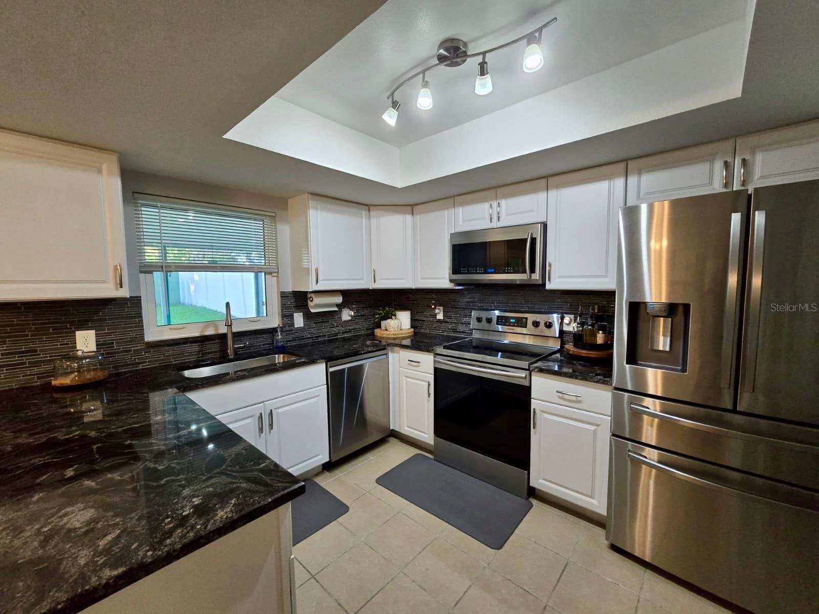 LAKEVIEW VILLAGE SEC K UNI - Residential
