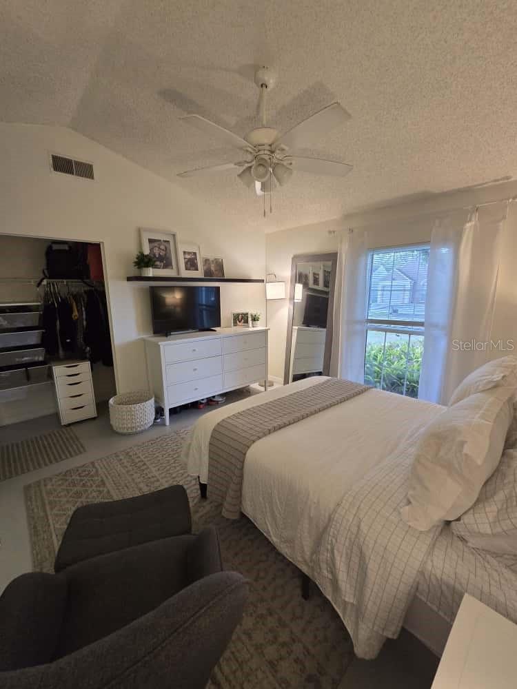 LAKEVIEW VILLAGE SEC K UNI - Residential