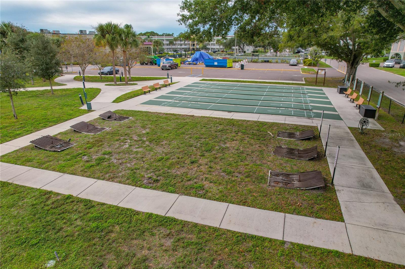 ON TOP OF THE WORLD - Residential