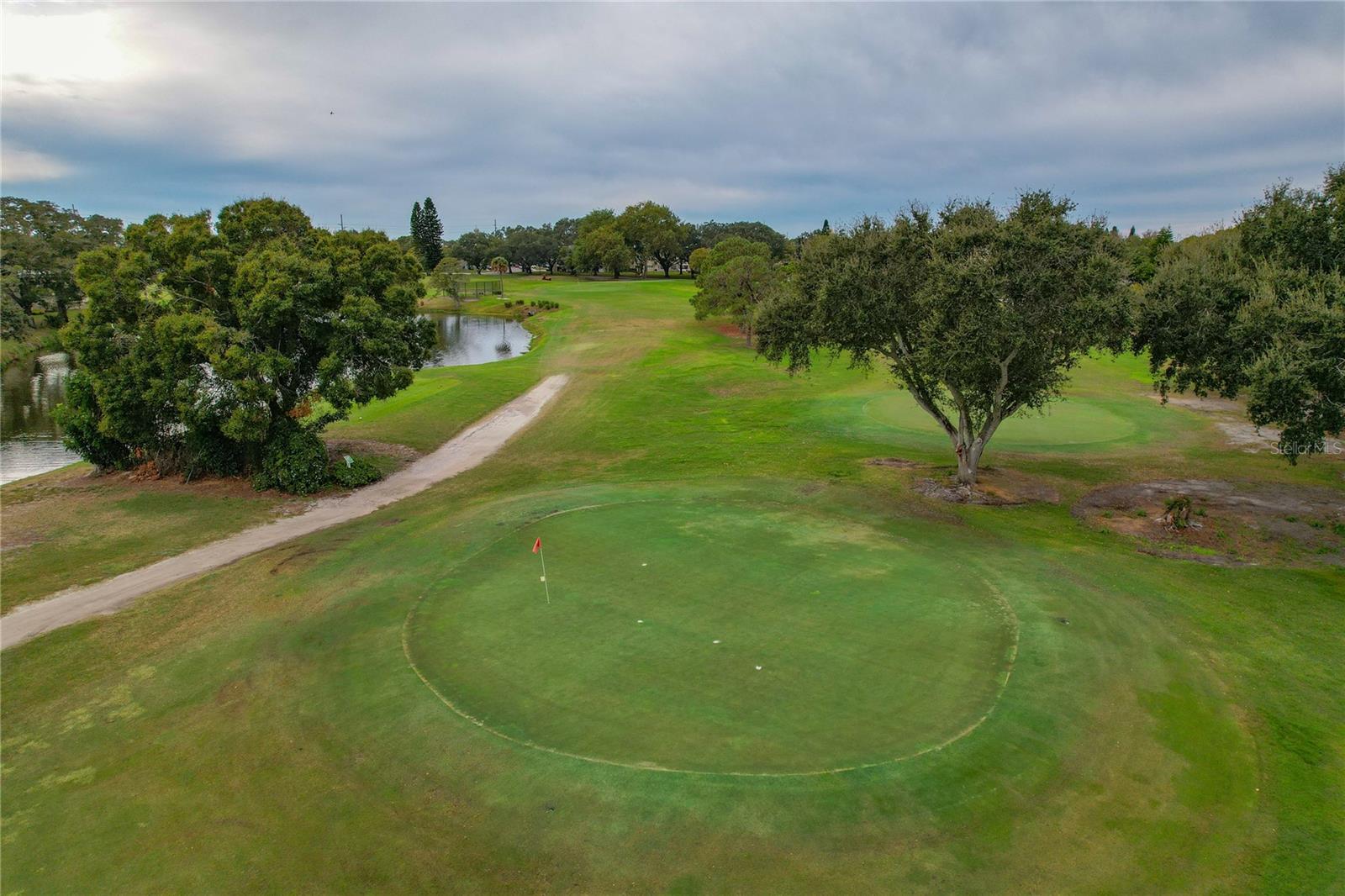ON TOP OF THE WORLD - Residential