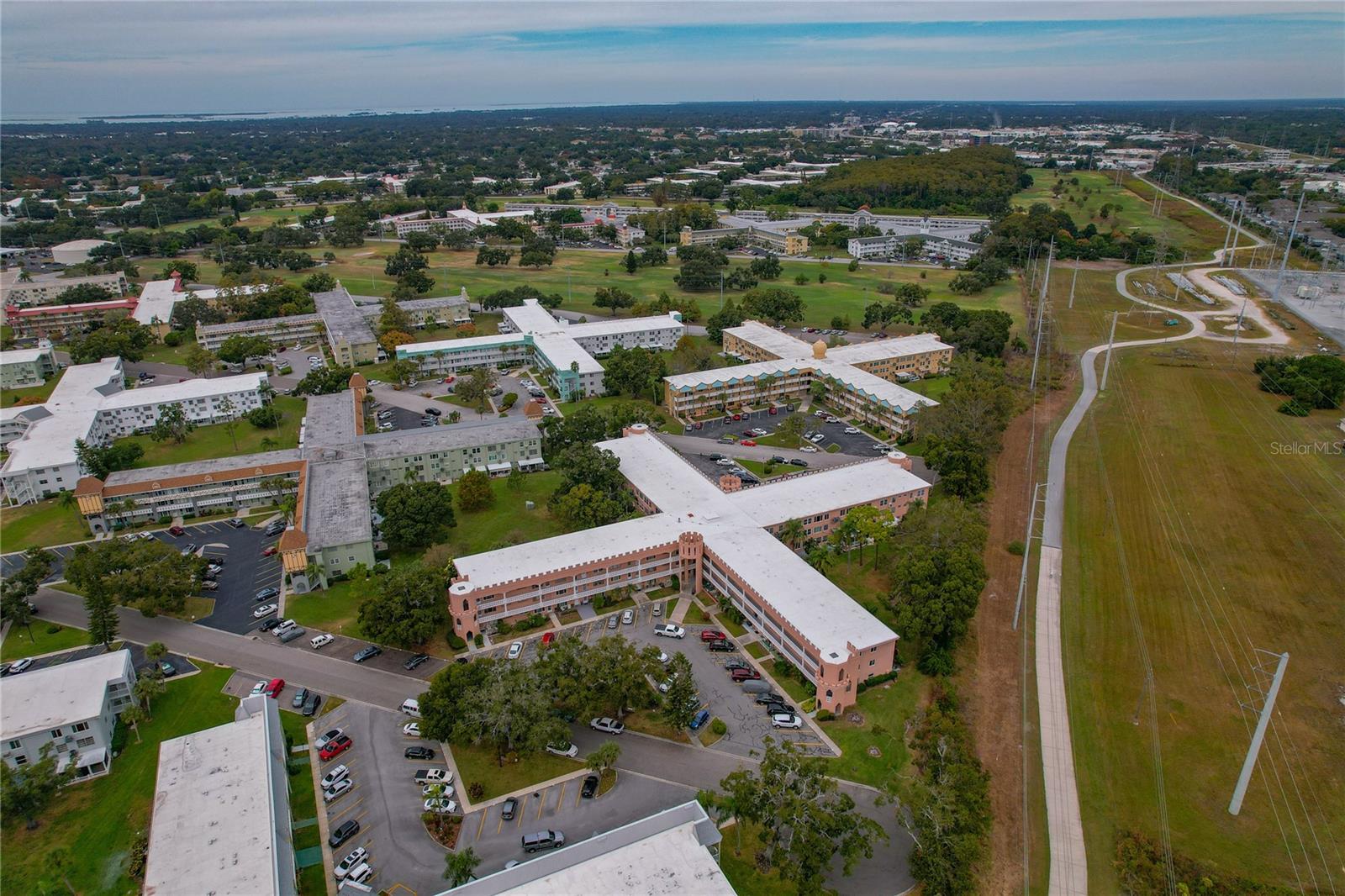 ON TOP OF THE WORLD - Residential