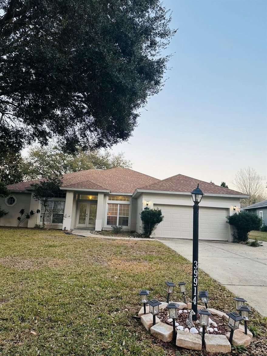 Move-In Ready in Gated Harbor Hills Golf Community – NEW ROOF 2026!

Welcome to this beautifully maintained home on a quiet street in the desirable Harbor Hills Country Club — a gated golf community featuring a staffed security entrance, championship golf course, and clubhouse.

Enjoy peace of mind with a brand-new roof (2026) and low HOA approx. $80/month. This spacious home offers an open layout ideal for everyday living and entertaining, plus two additional flex rooms — perfect for a home office and bonus room that can be used as a guest room, playroom, or hobby space.

The generous backyard provides ample room to add a future swimming pool.

Prime location just minutes from The Villages (no CDD), close to The Villages VA Clinic, shopping, dining, medical facilities, and recreation. Easy access to Orlando and Tampa for travel and weekend getaways.

Highlights:
• NEW ROOF 2026
• Gated golf community w/ clubhouse
• Low HOA ~ $80/month
• Quiet street location
• 2 extra flex rooms (office + bonus/guest/playroom)
• Room for future pool

Perfect as a primary residence, second home, or investment opportunity. Schedule your private showing today!

Buyer/Buyer’s agent to verify all measurements, HOA rules, restrictions, and fees.