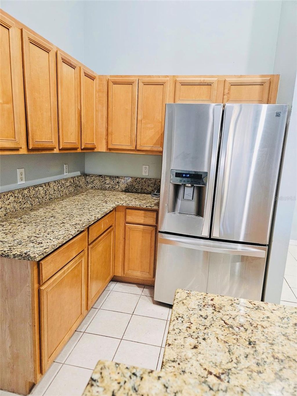 Photo of 39914 Sunbeam Way, Lady Lake, FL 32159 (MLS # OM718550)