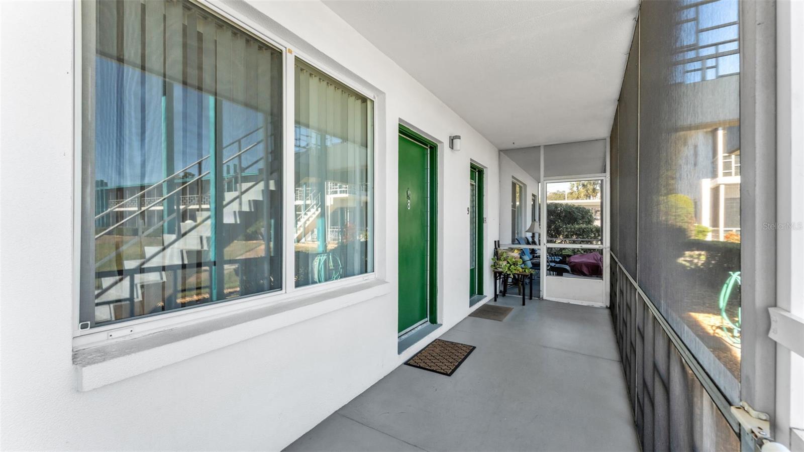 LAKELAND HARBOUR APTS - Residential