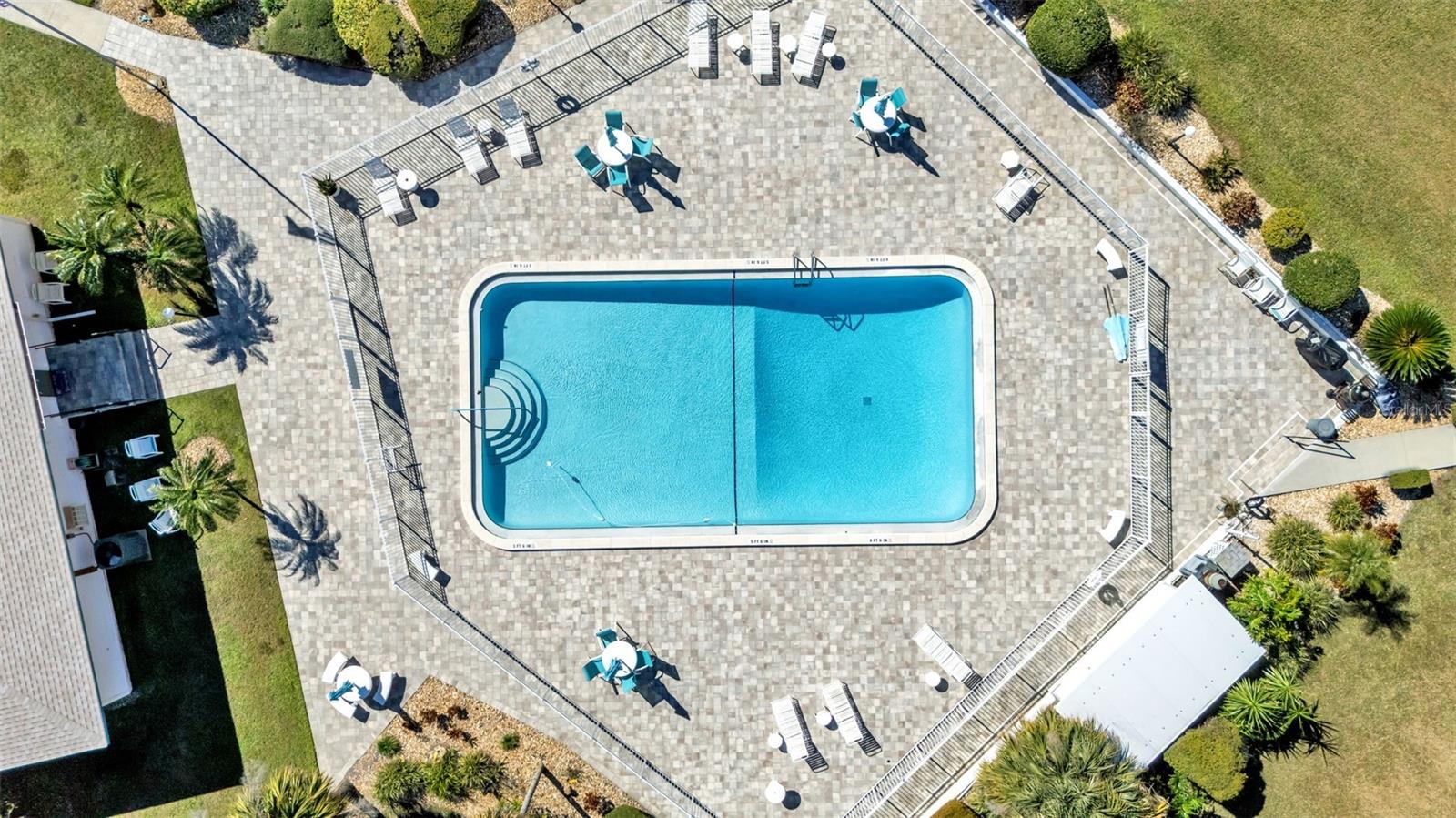 LAKELAND HARBOUR APTS - Residential