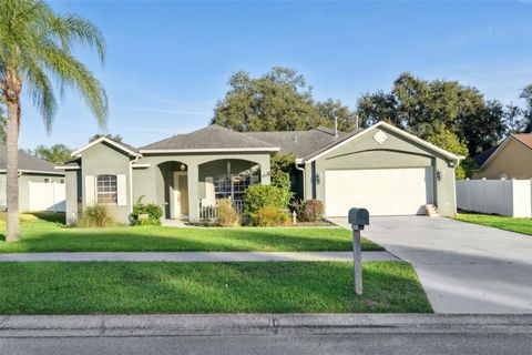 Photo of 1030 High Ridge Court, Minneola, FL 34715 (MLS # C7517908)