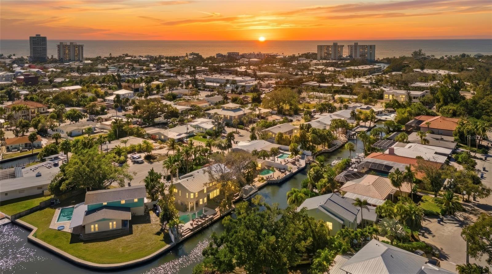 SIESTA MANOR SEC 3 - Residential