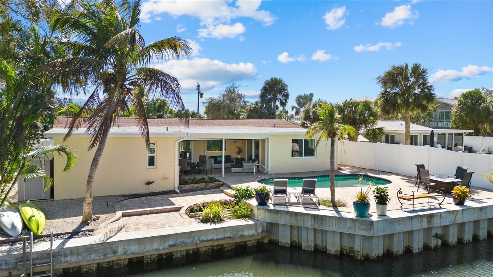 SIESTA MANOR SEC 3 - Residential