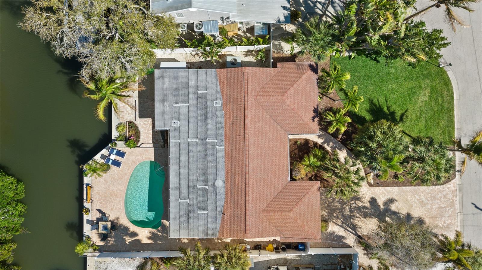 SIESTA MANOR SEC 3 - Residential