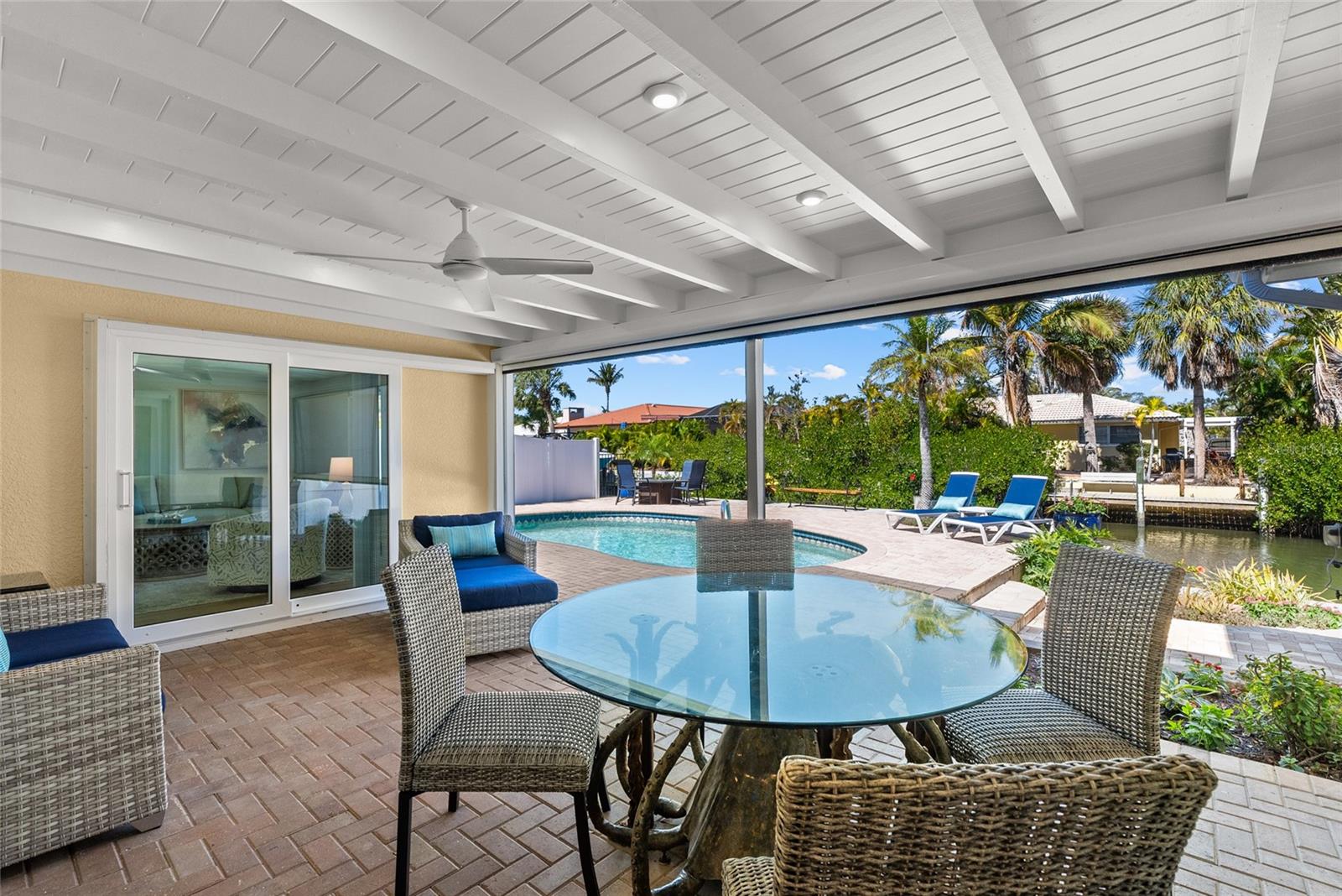 SIESTA MANOR SEC 3 - Residential