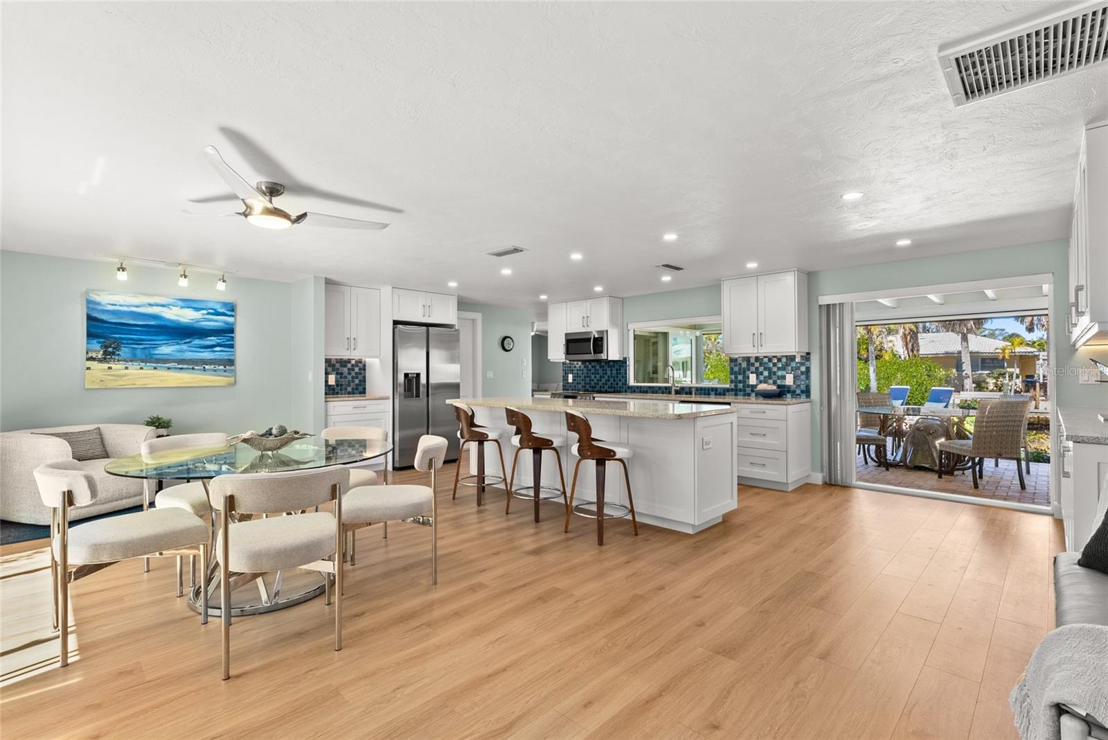 SIESTA MANOR SEC 3 - Residential