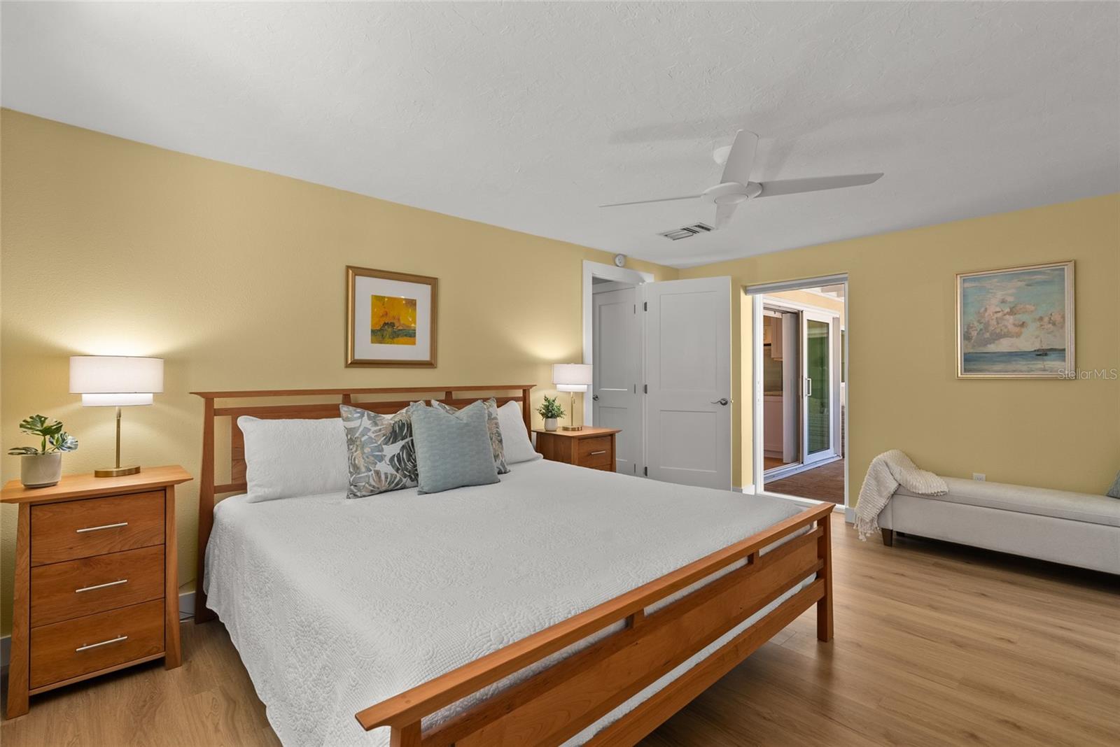 SIESTA MANOR SEC 3 - Residential