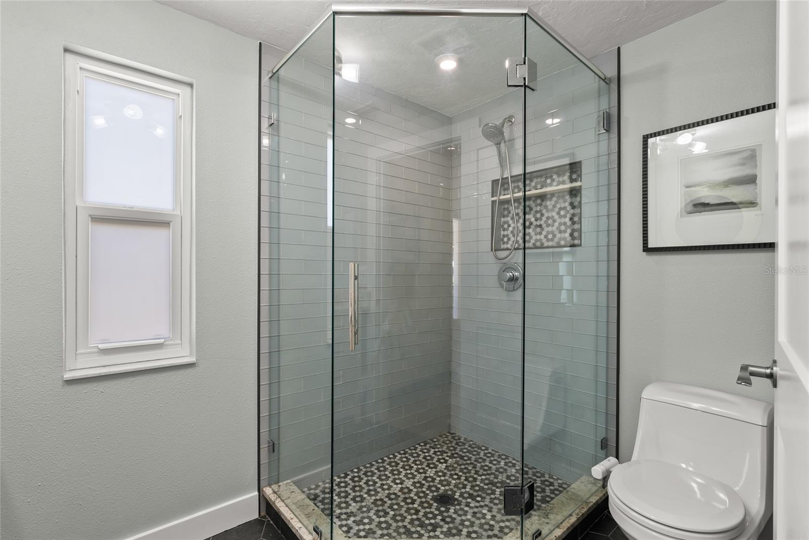 SIESTA MANOR SEC 3 - Residential