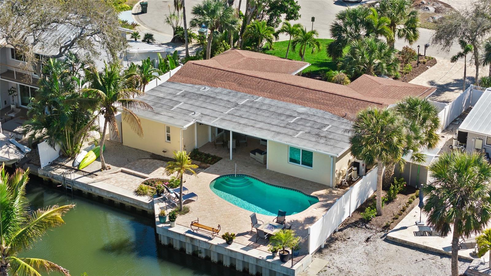 SIESTA MANOR SEC 3 - Residential