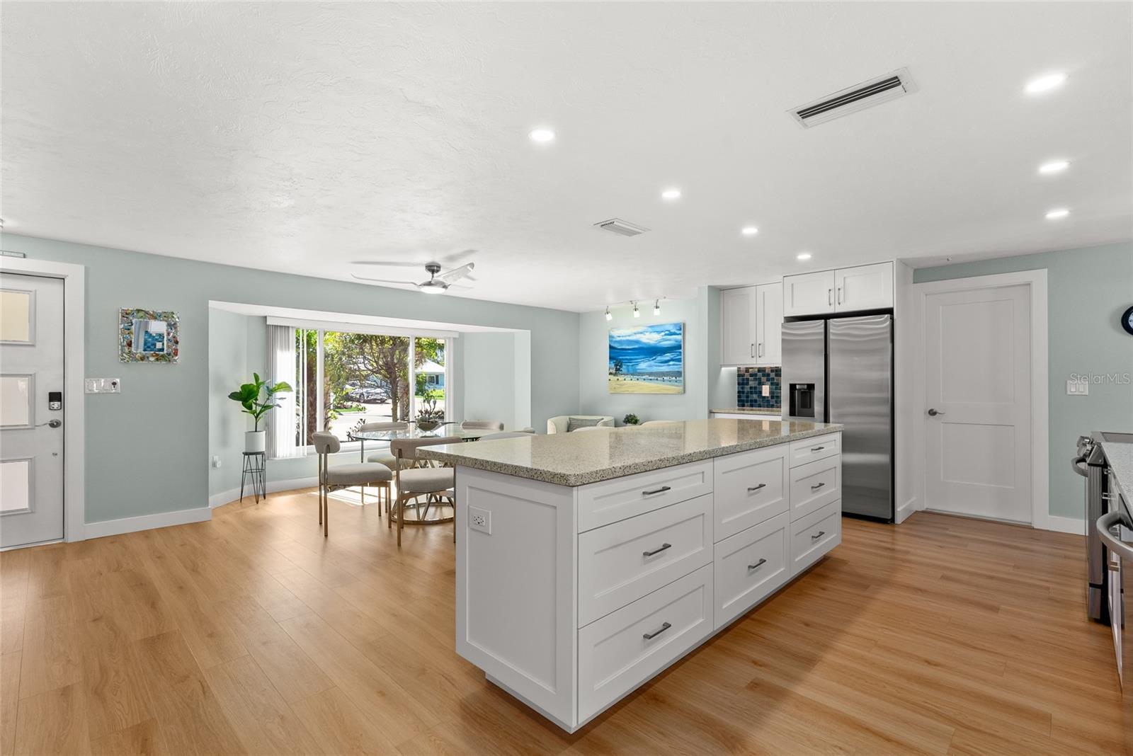 SIESTA MANOR SEC 3 - Residential