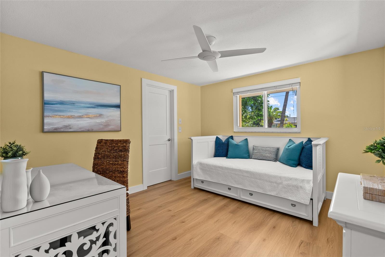 SIESTA MANOR SEC 3 - Residential