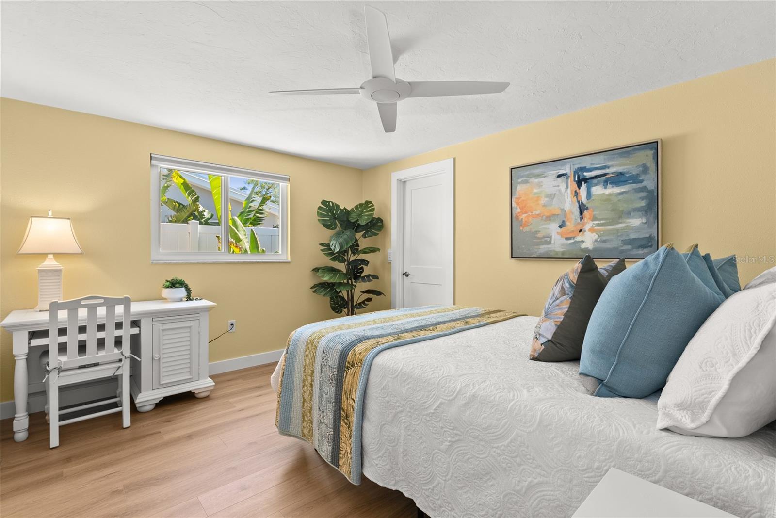 SIESTA MANOR SEC 3 - Residential