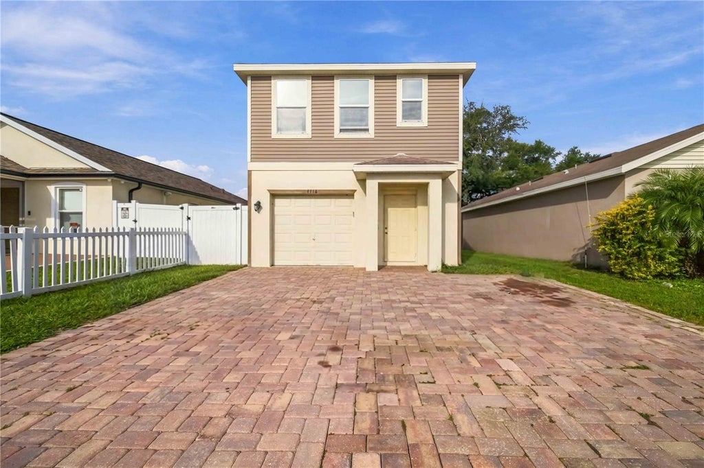 Photo of 4118 11th Street E, Bradenton, FL 34208 (MLS # A4707829)