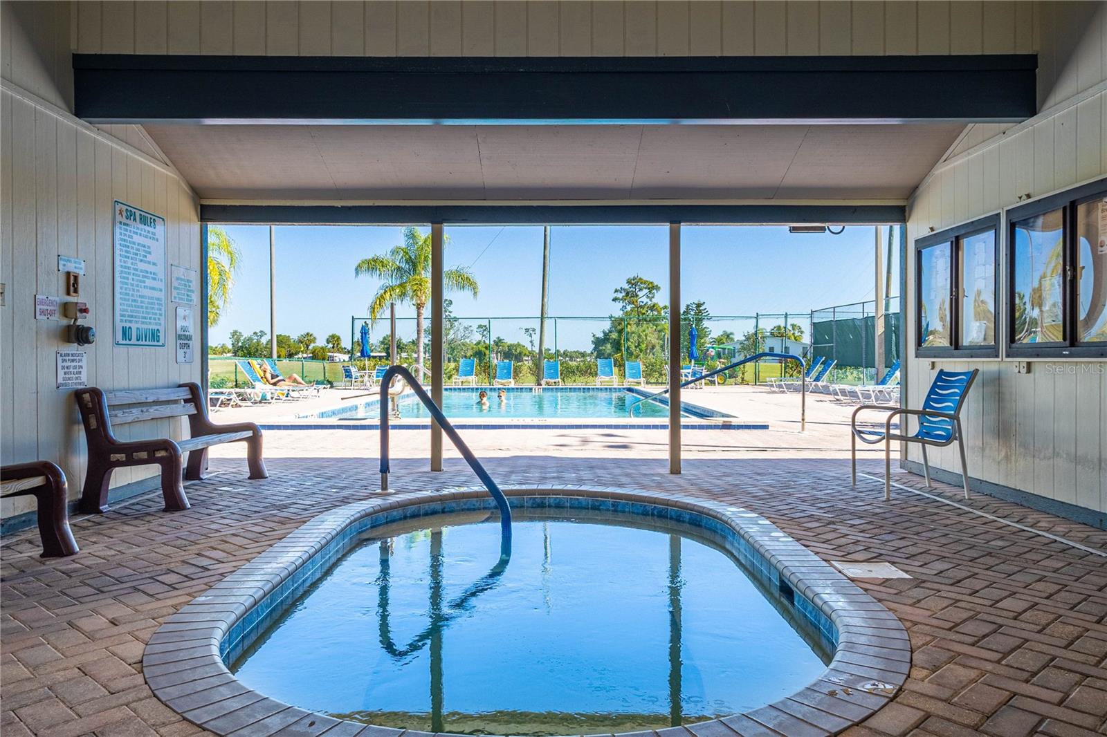 MAPLE LEAF ESTATES - Residential