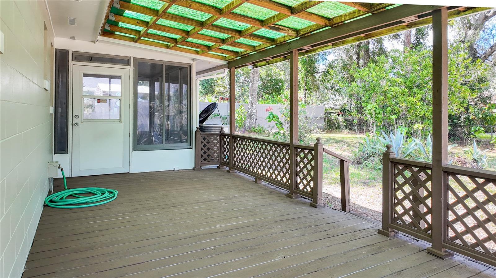 SILVER LAKES ACRES - Residential