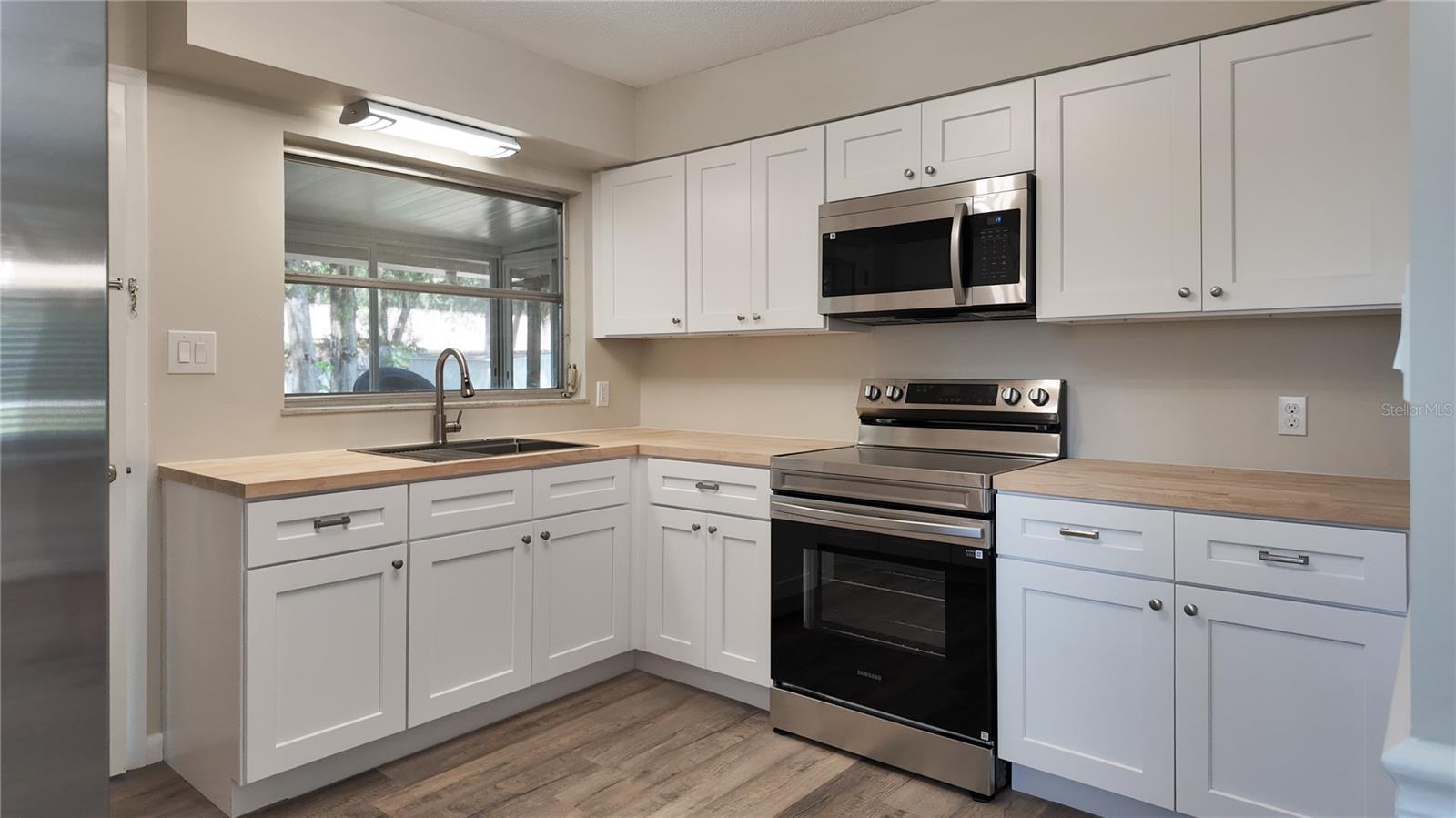 SILVER LAKES ACRES - Residential