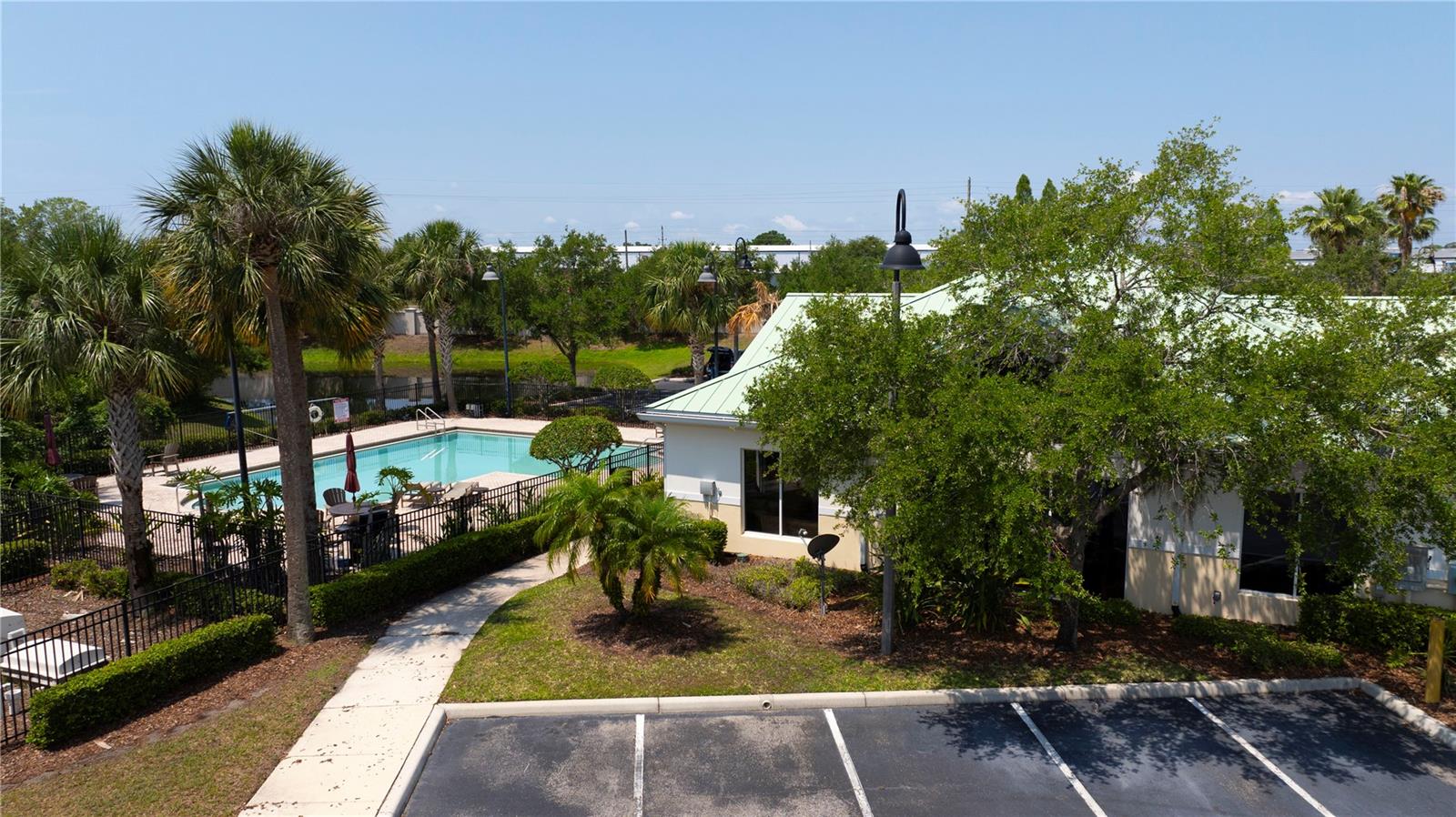 FAIRVIEW POINTE - Land
