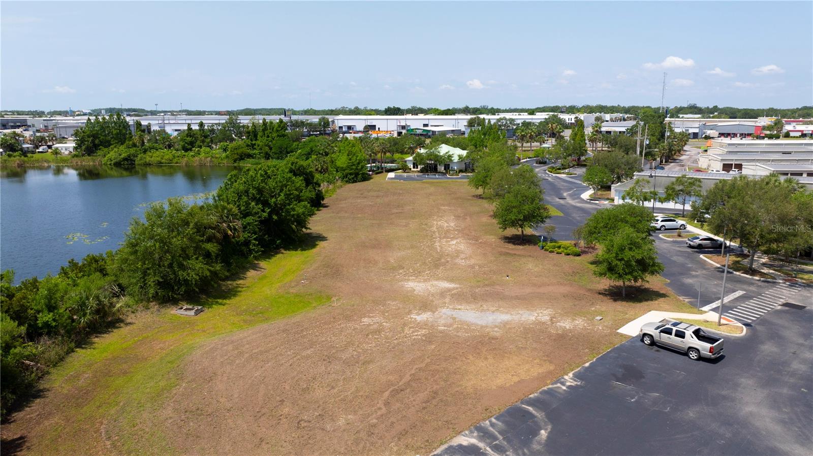 FAIRVIEW POINTE - Land