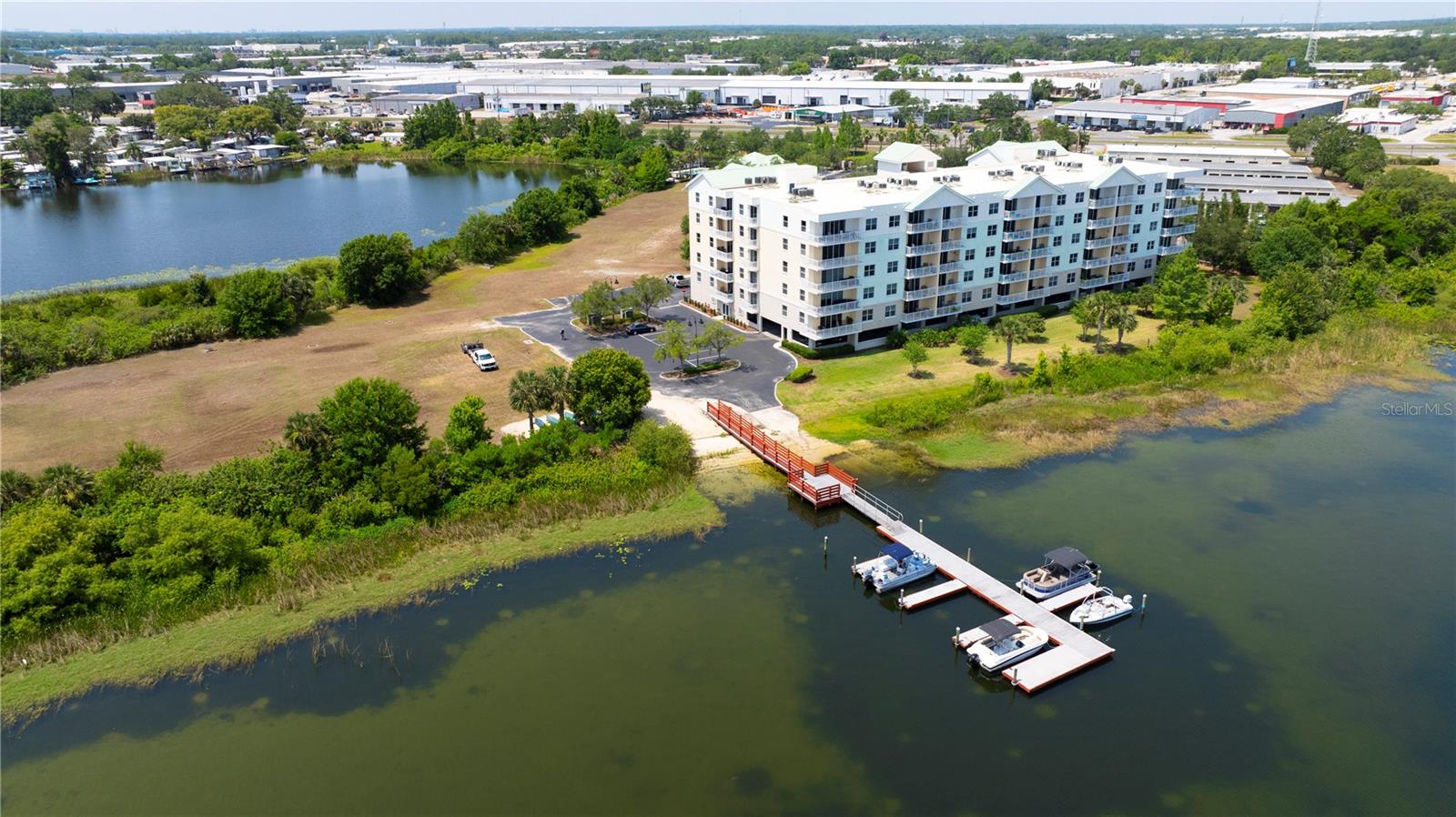 FAIRVIEW POINTE - Land