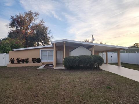 Photo of 3211 20th Avenue W, Bradenton, FL 34205 (MLS # A4677526)