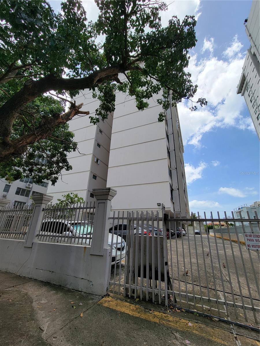 Enjoy the comfort of living in Condado in this spacious 1,353 sq. ft. apartment, fully furnished and ready for you to move in. This property offers a unique lifestyle, combining a prime location and convenience. The apartment features two bedrooms, two full bathrooms, a living room, dining room, and a flex room, as well as a private balcony with partial sea views from one of the bedrooms. Its kitchen is fully equipped, includes a laundry area, and has an assigned covered parking space for added convenience. Designed for your peace of mind, the condominium is equipped with a full electric generator and a water cistern, ensuring you never run out of power or water. The monthly rent includes the maintenance fee (HOA) and water service, making this option even more convenient. Security and privacy are also guaranteed, with only four apartments on each floor and access controlled by key. All this, just steps from the beach and surrounded by restaurants, hotels, supermarkets, pharmacies, schools, hospitals, and everything you need in your daily life.
