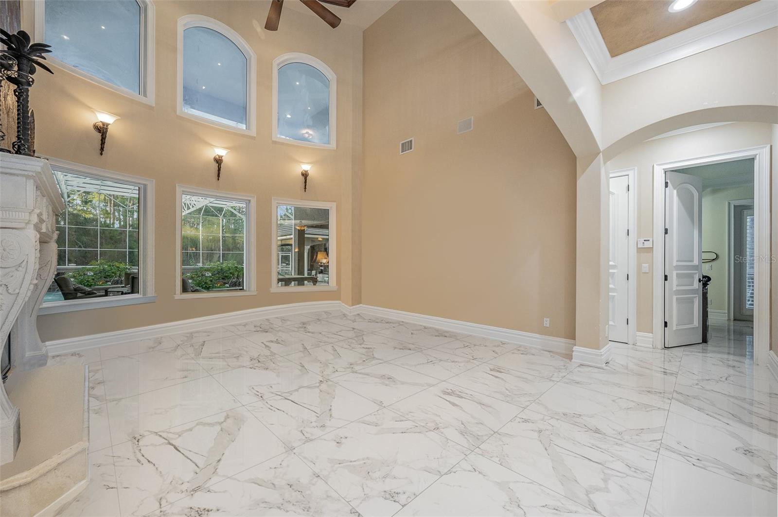 WHISPERING CREEK UNIT 02 - Residential