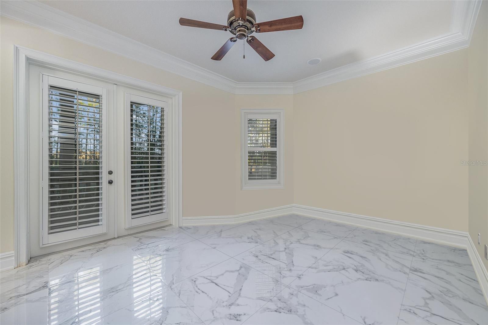 WHISPERING CREEK UNIT 02 - Residential