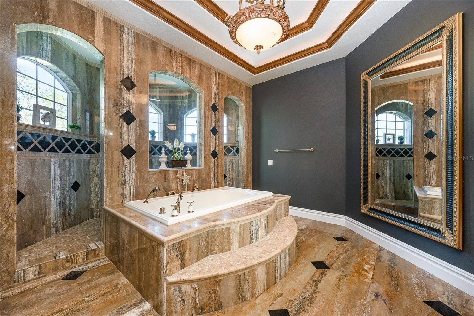 WHISPERING CREEK UNIT 02 - Residential