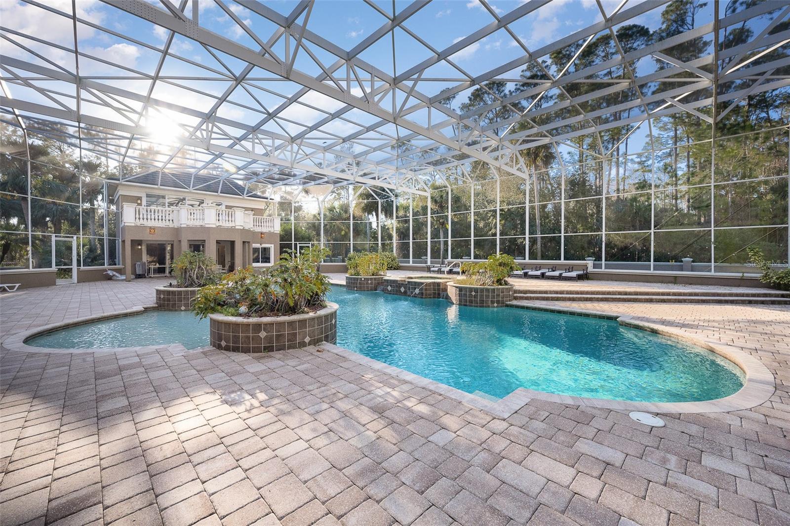 WHISPERING CREEK UNIT 02 - Residential