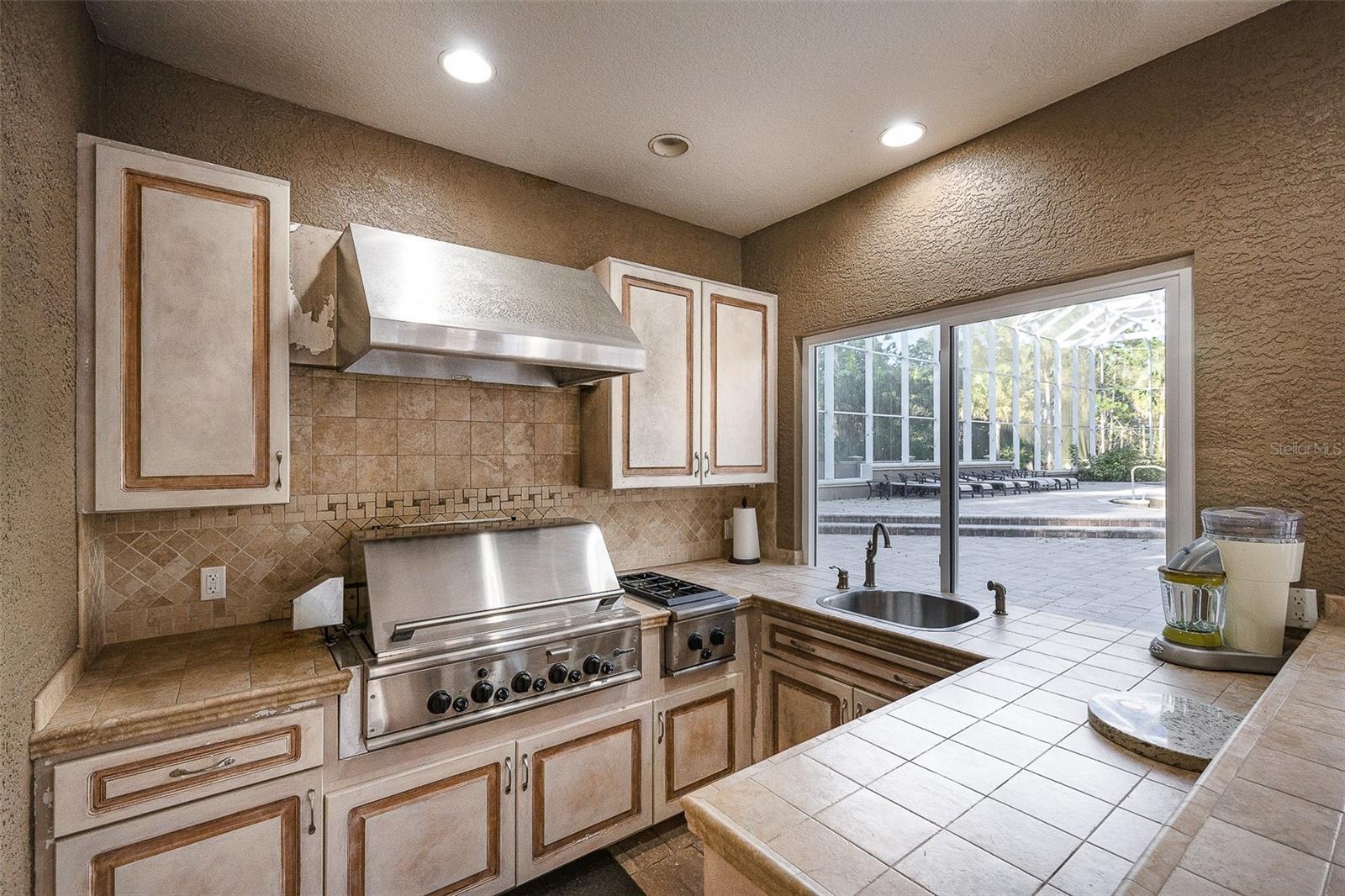 WHISPERING CREEK UNIT 02 - Residential