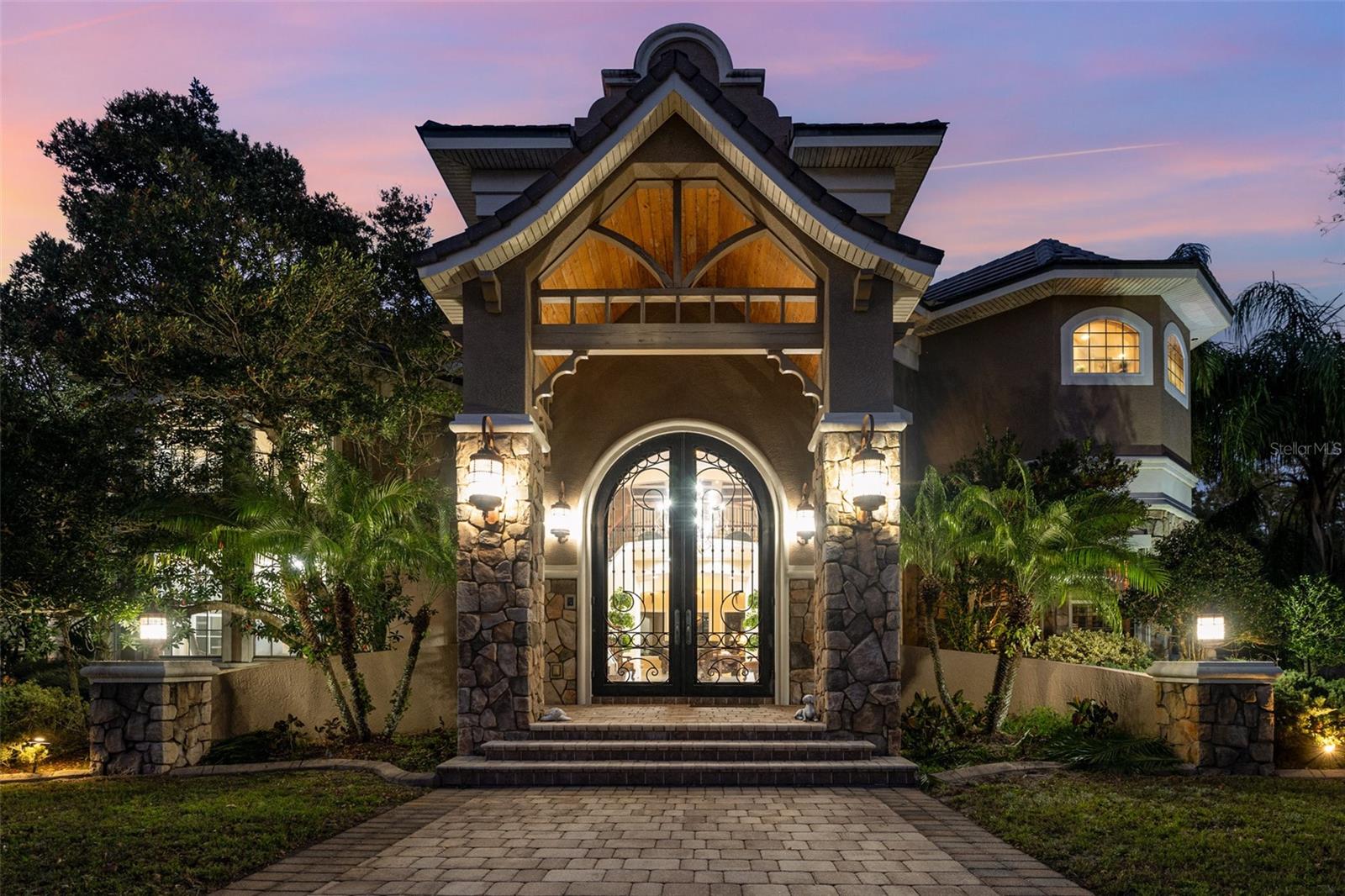 WHISPERING CREEK UNIT 02 - Residential