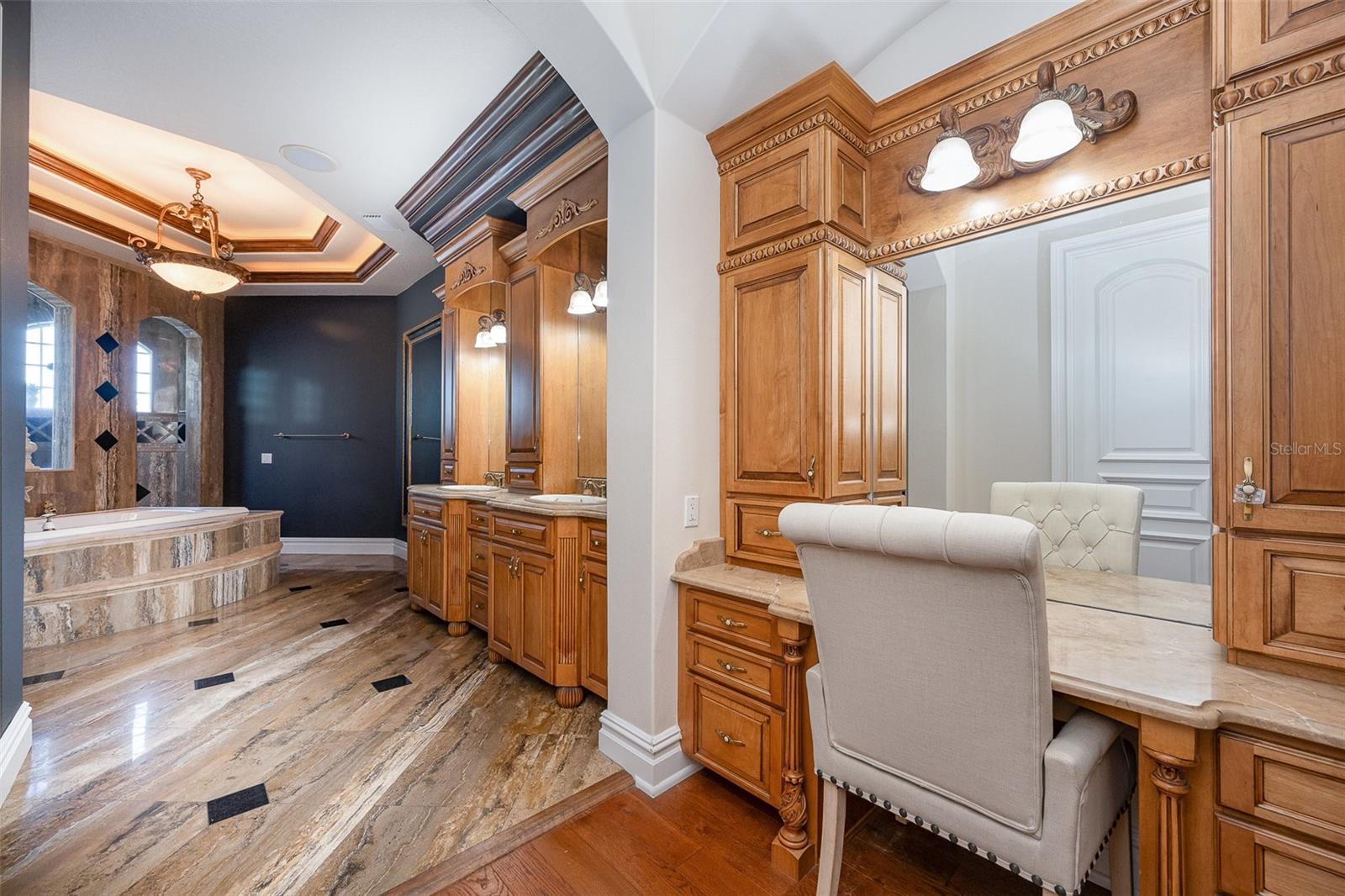 WHISPERING CREEK UNIT 02 - Residential