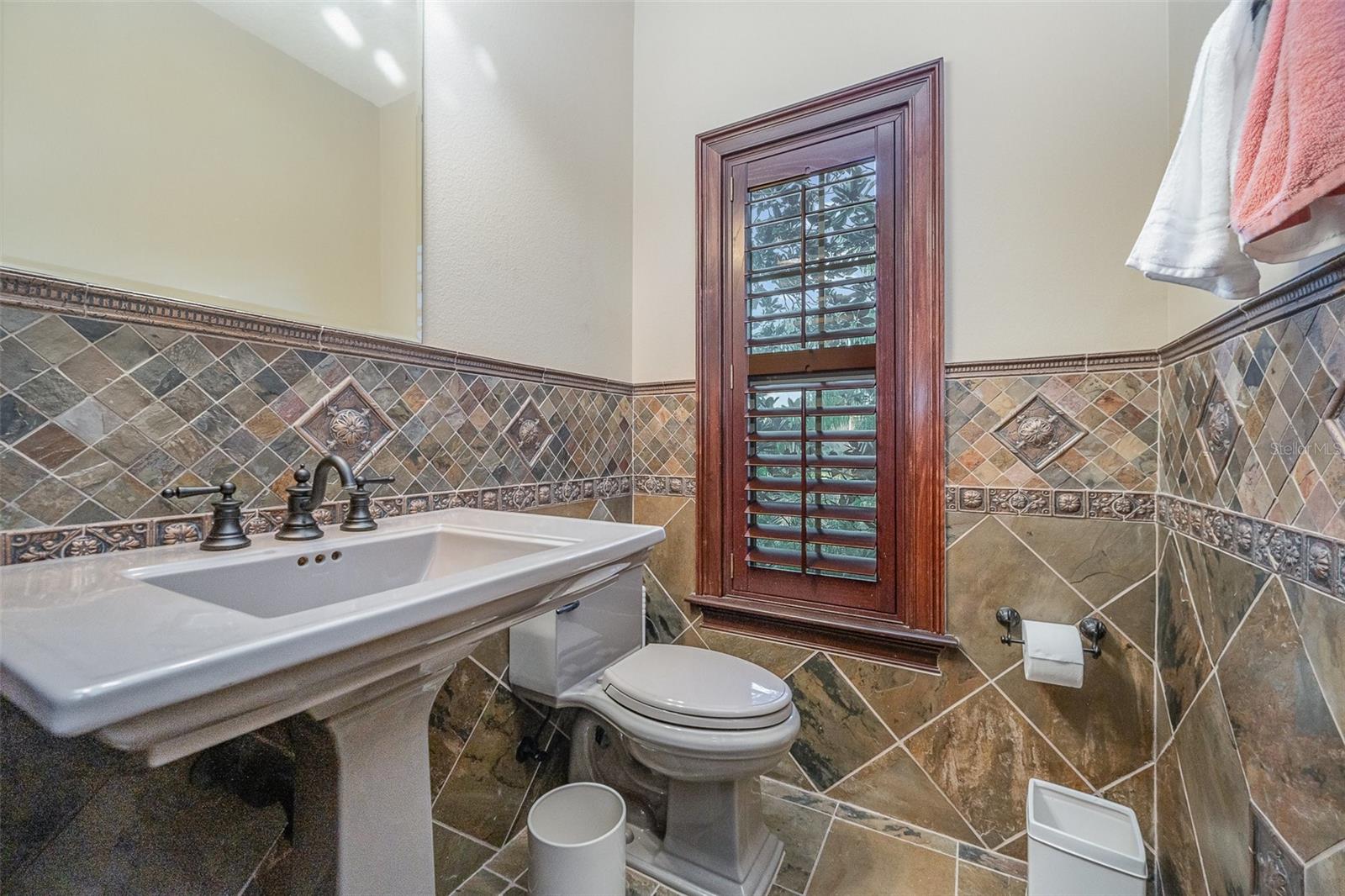 WHISPERING CREEK UNIT 02 - Residential