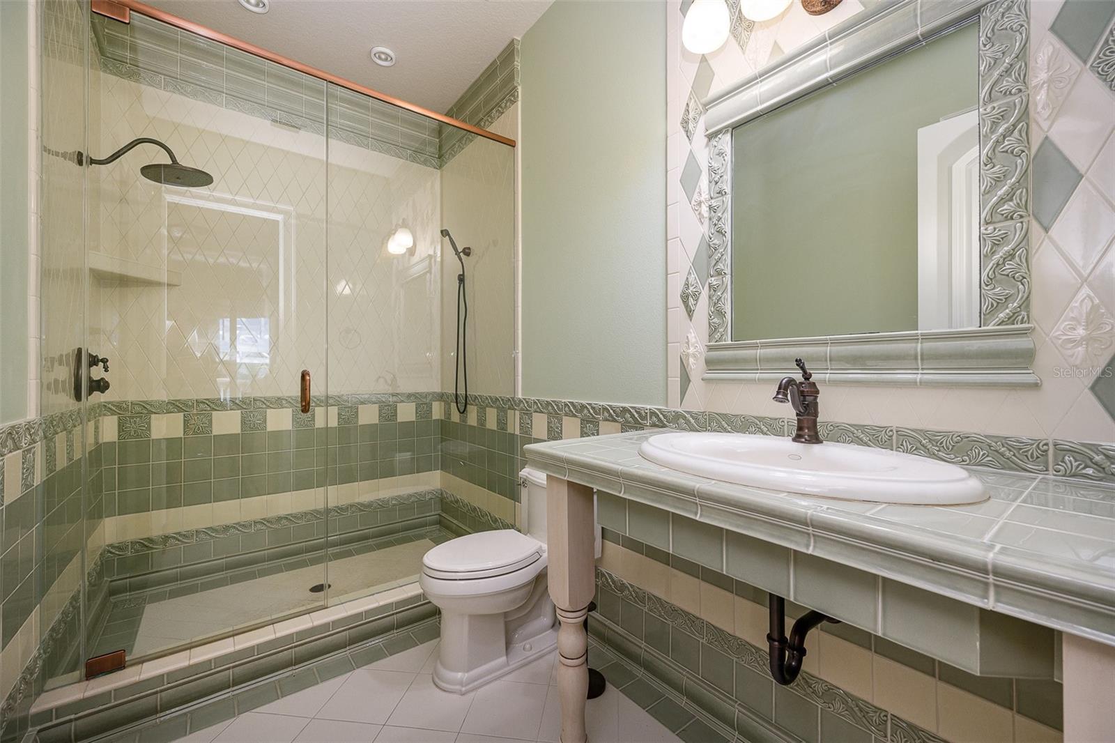 WHISPERING CREEK UNIT 02 - Residential