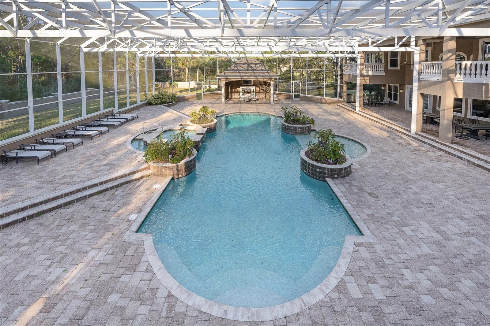 WHISPERING CREEK UNIT 02 - Residential