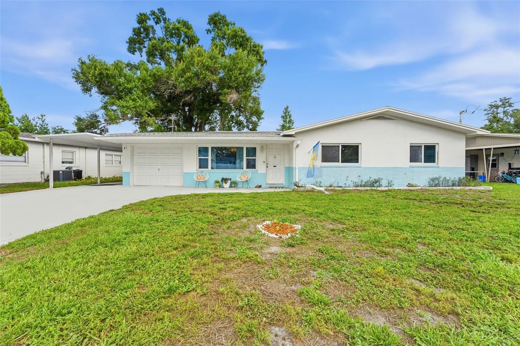 Photo of 2111 W Minnehaha Street, Tampa, FL 33604 (MLS # TB8522475)