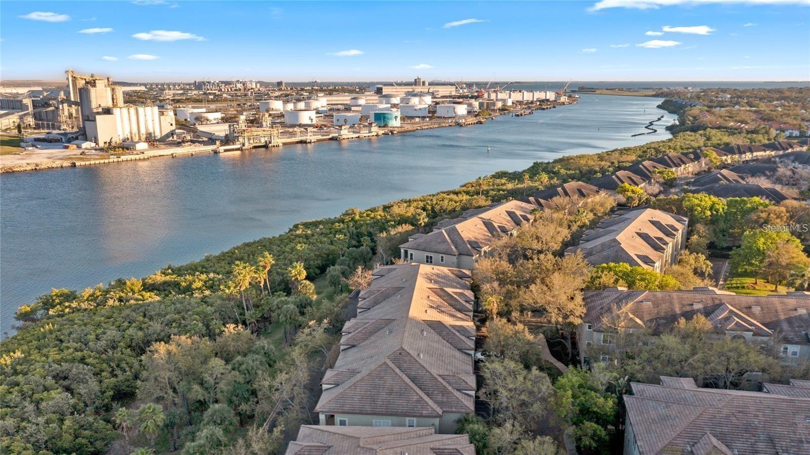 716 PROMENADE PLACE