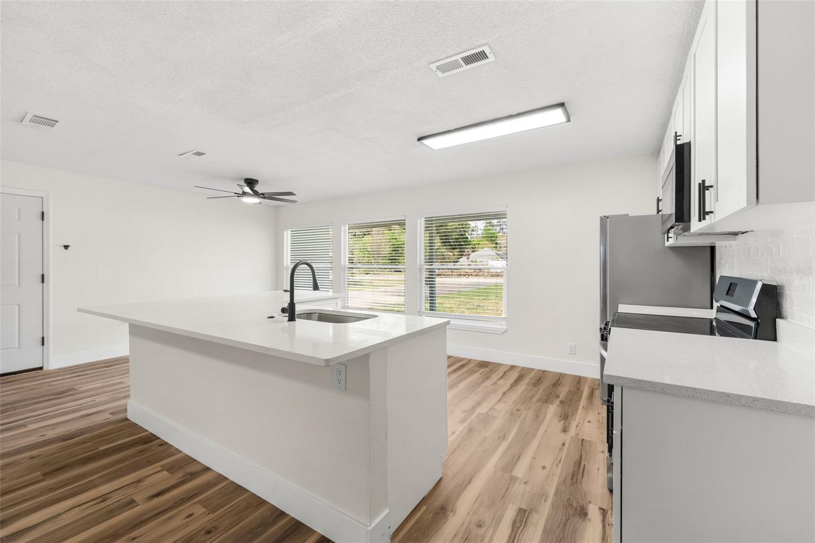 IDYLWILD SOUTH SERENOLA - Residential