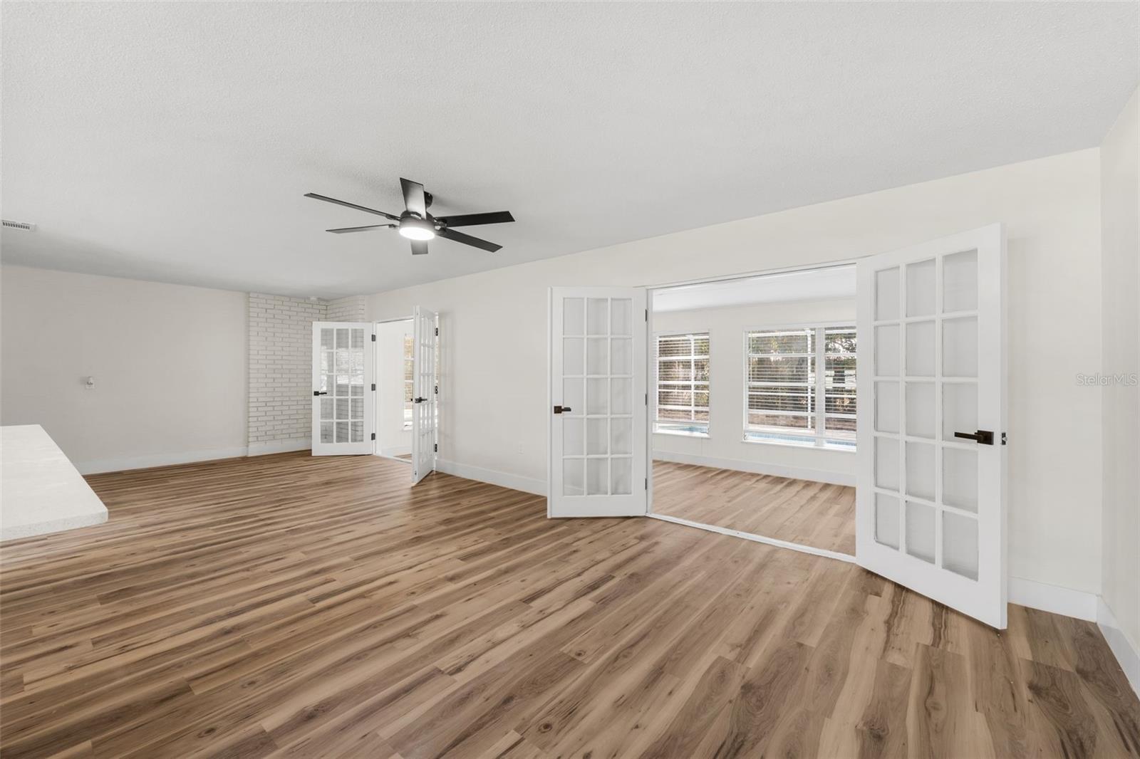 IDYLWILD SOUTH SERENOLA - Residential