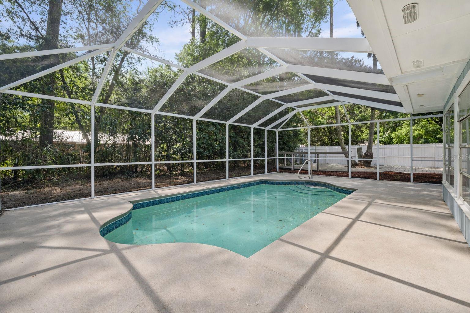 IDYLWILD SOUTH SERENOLA - Residential