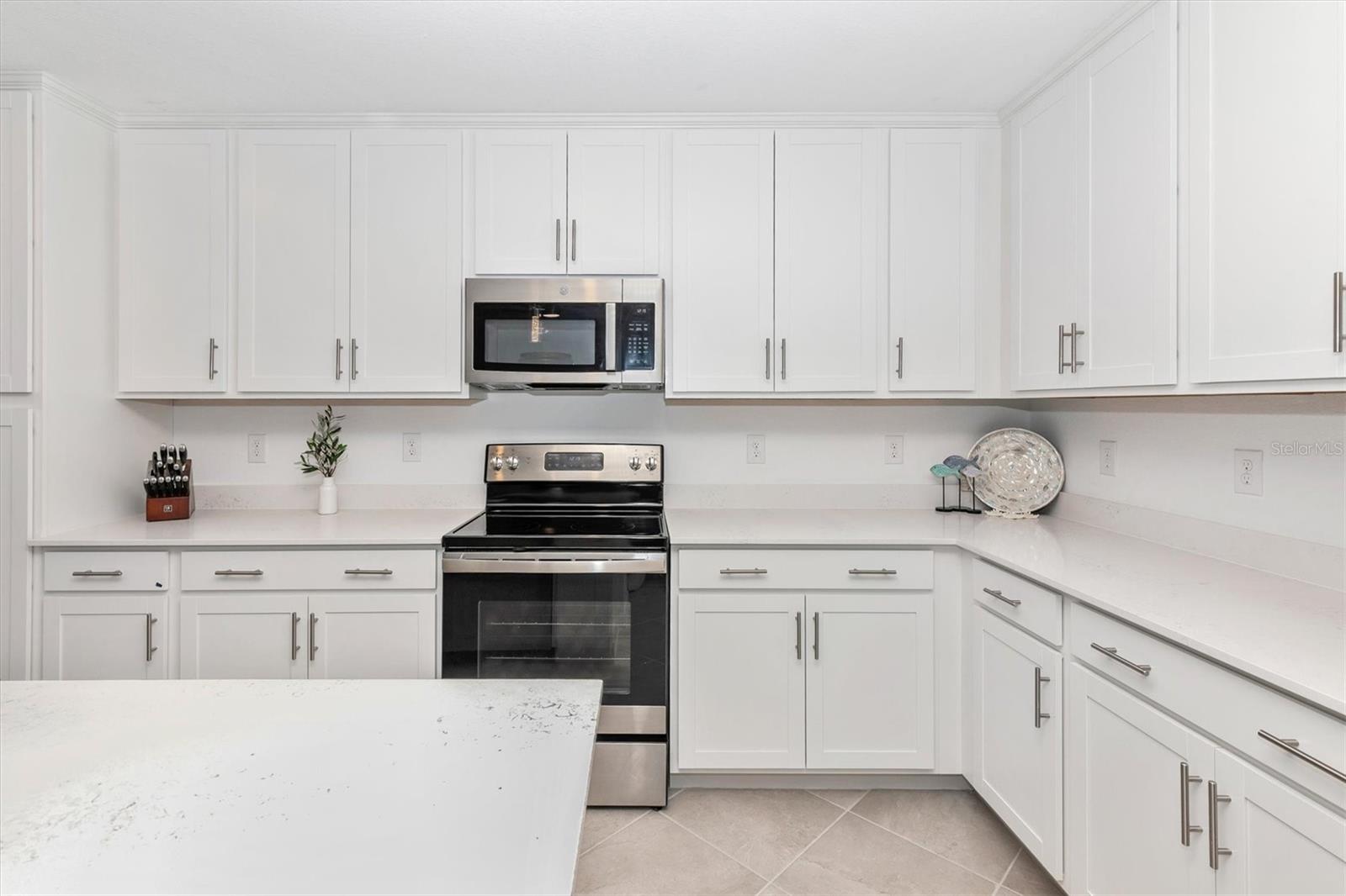 WELLEN PARK GOLF & COUNTRY CLUB - Residential Lease