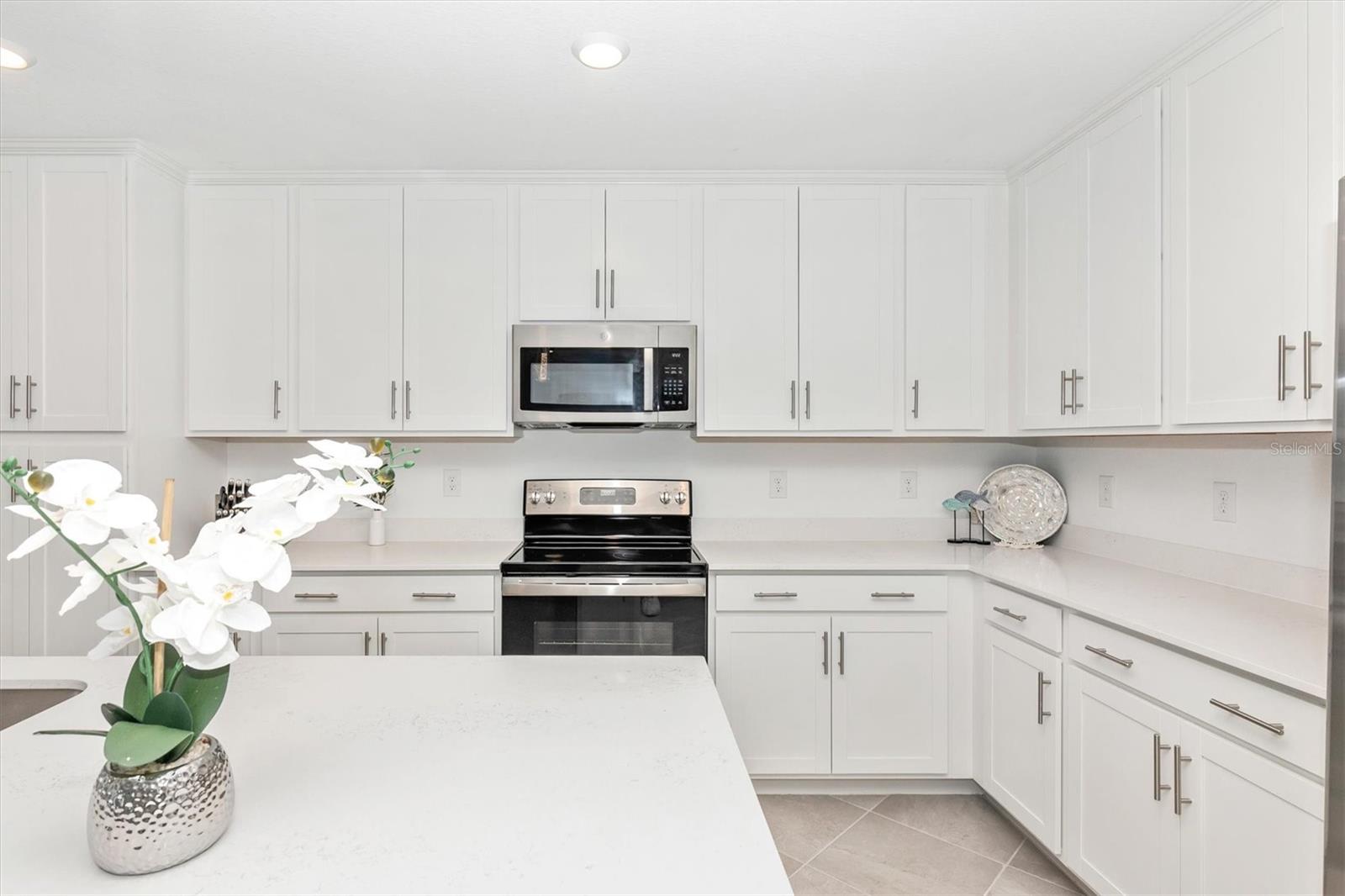 WELLEN PARK GOLF & COUNTRY CLUB - Residential Lease