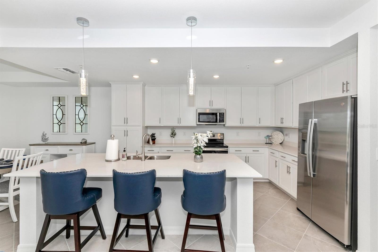 WELLEN PARK GOLF & COUNTRY CLUB - Residential Lease